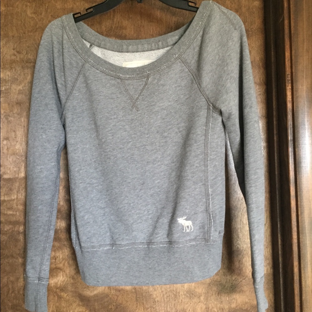 Abercrombie & Fitch crewneck sweater